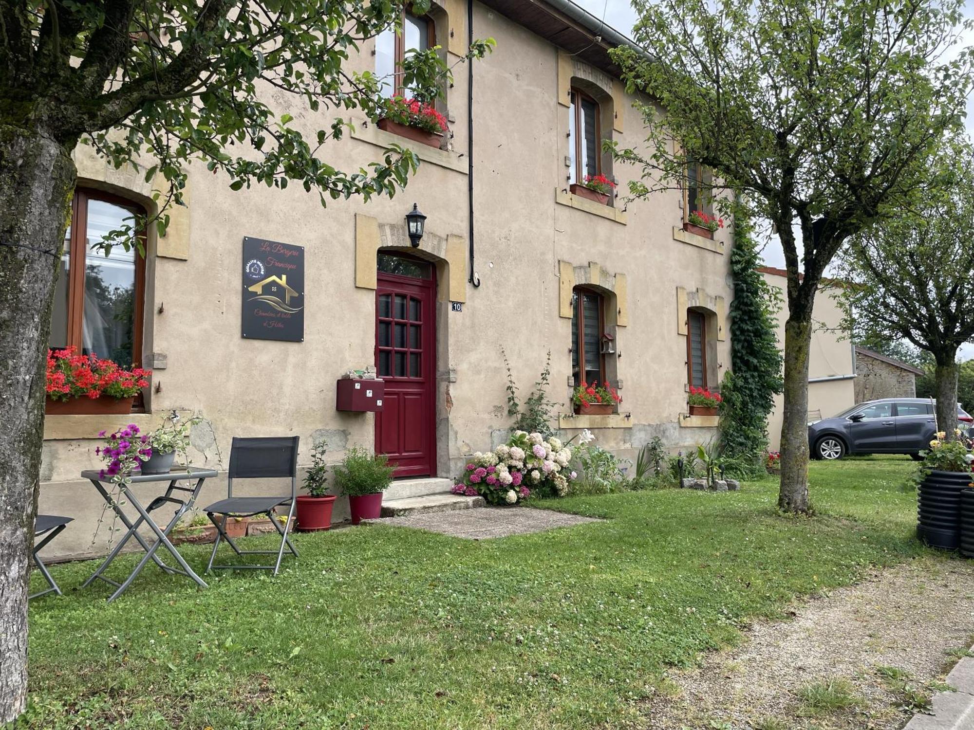 Bergerie Francique Apartment Lachaussee Luaran gambar